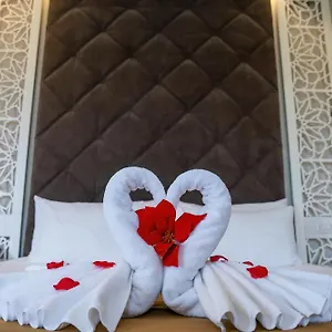Hotel Vinea, Rrashbull